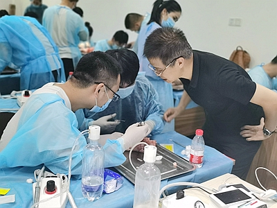 張東星老師南京微創拔牙教學